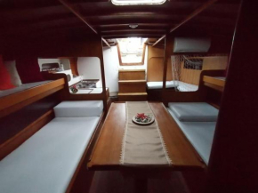 Etesia B&B sailboat